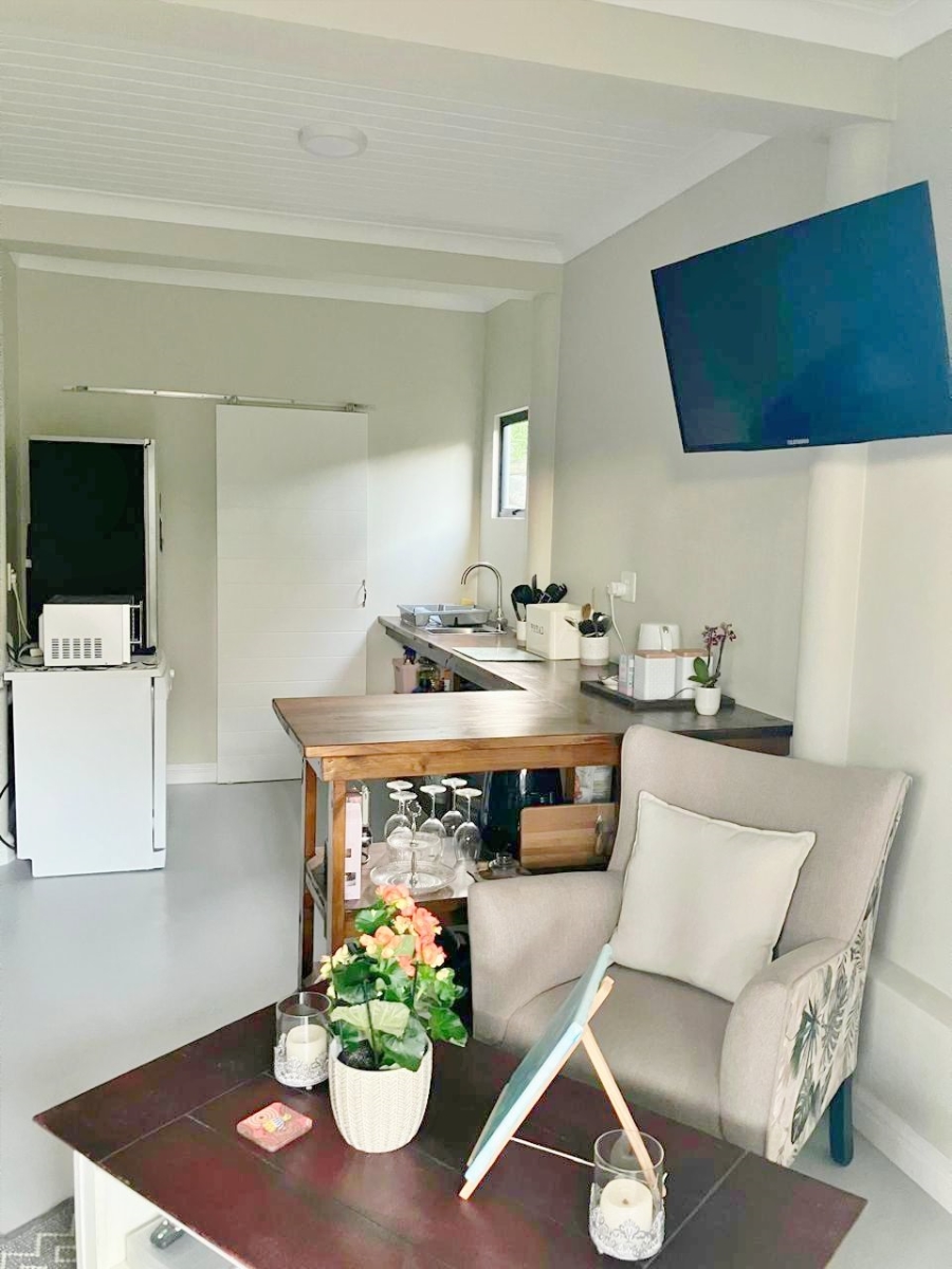 To Let 3 Bedroom Property for Rent in Robberg Ridge Western Cape